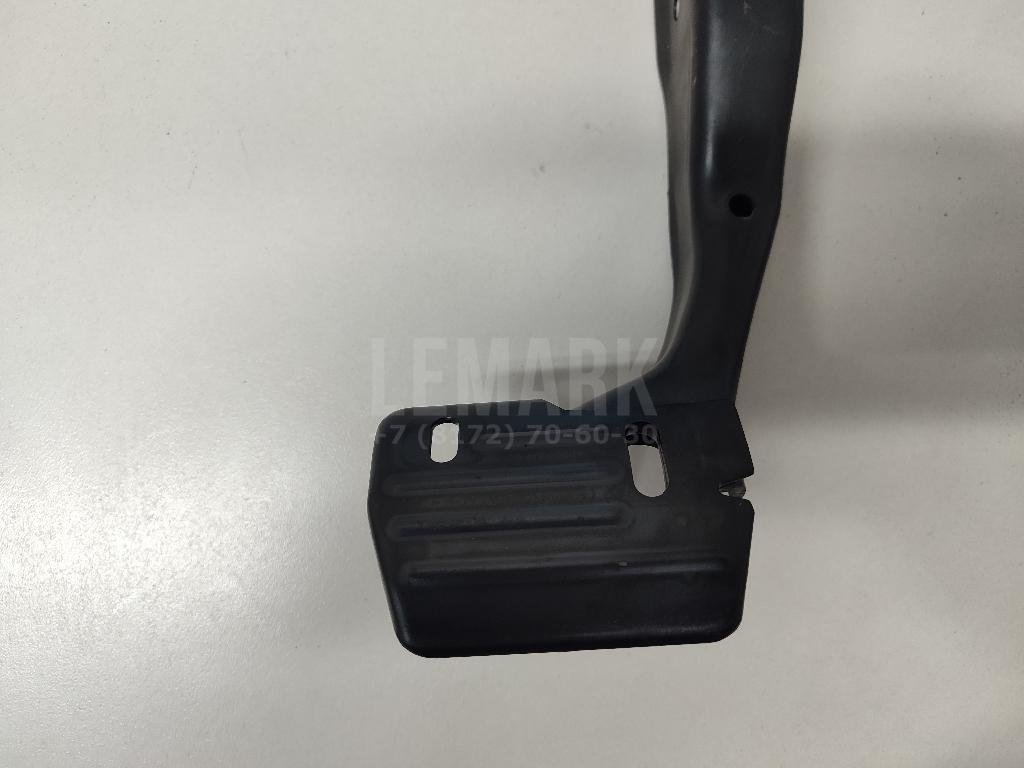 Педаль тормоза