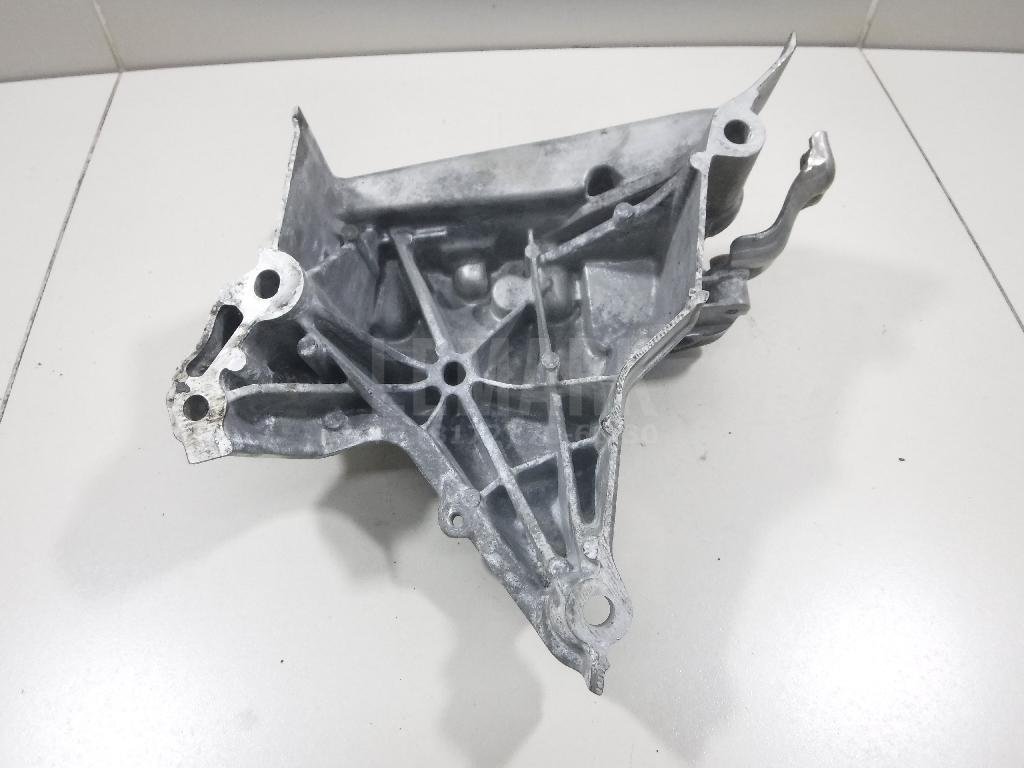 Кронштейн двигателя правый