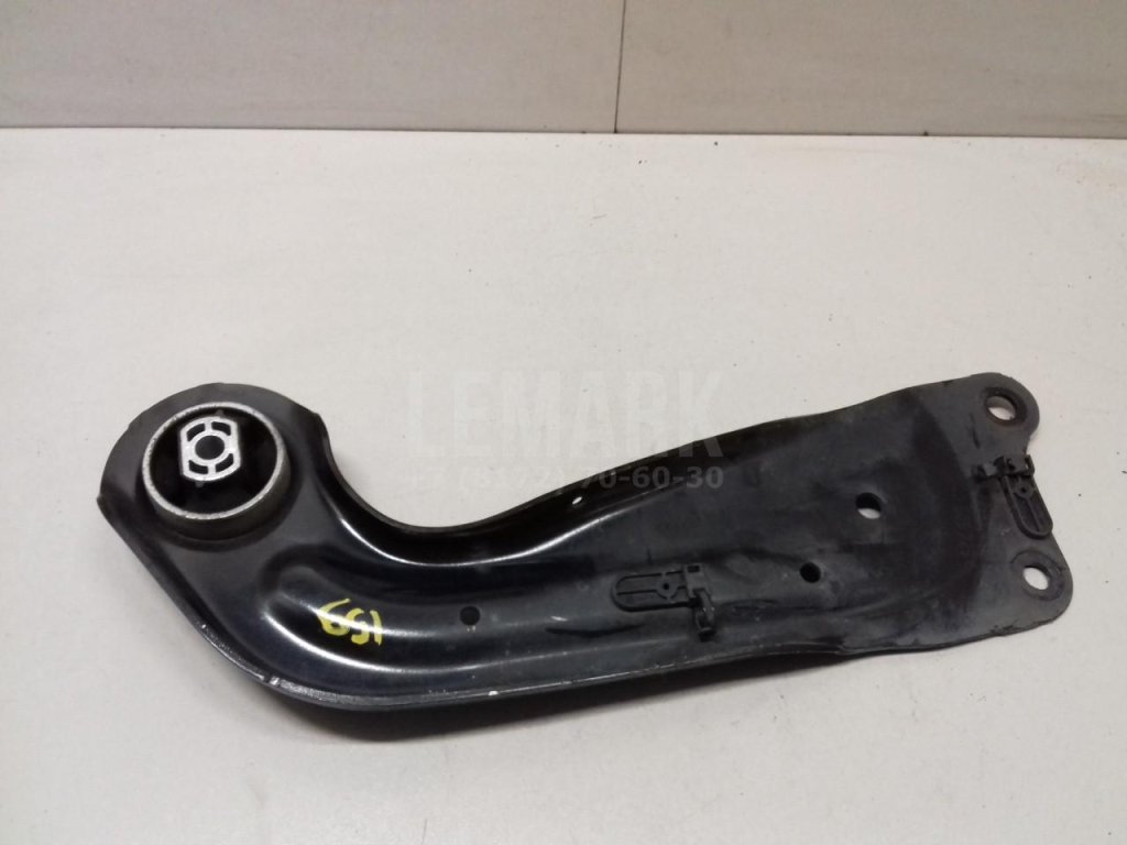 Рычаг задний продольный правый