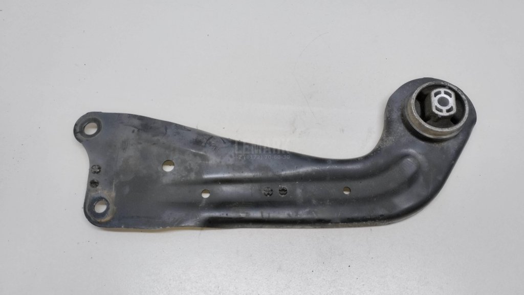 Рычаг задний продольный правый