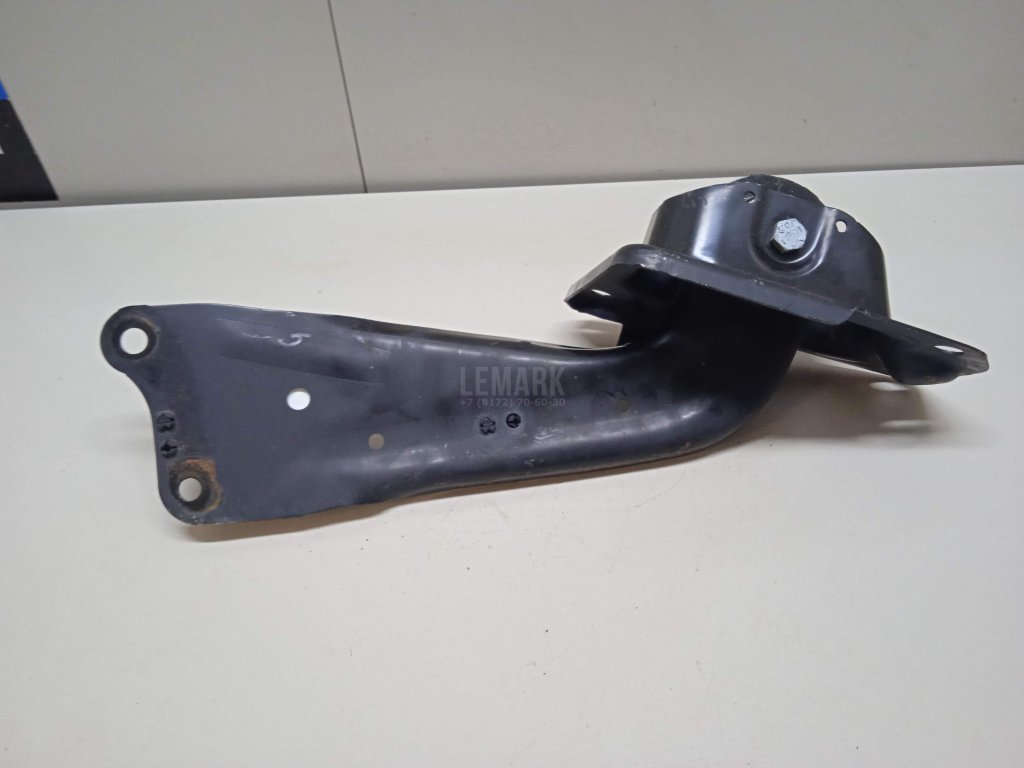 Рычаг задний продольный правый