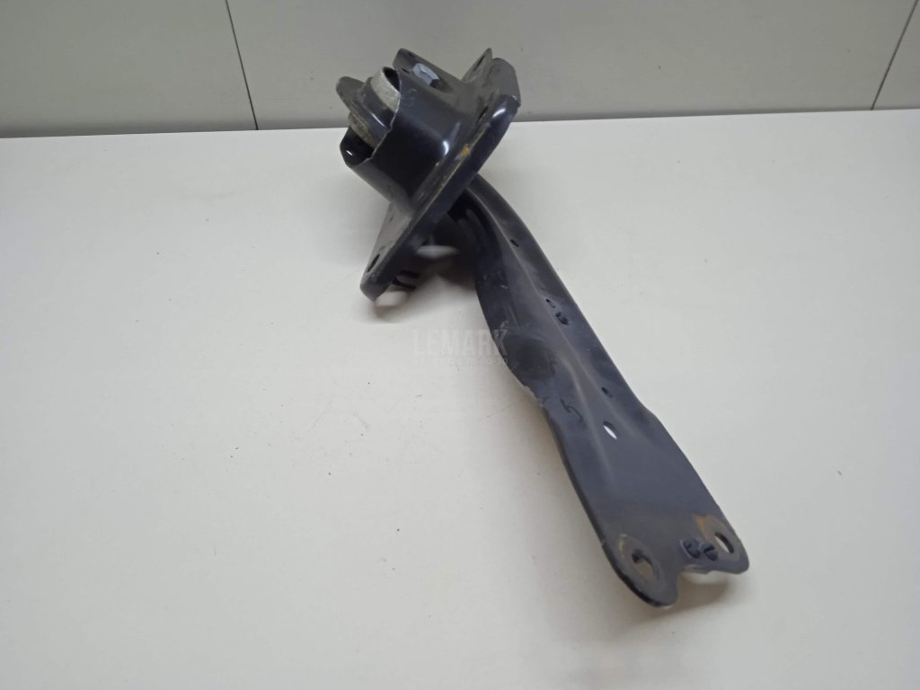 Рычаг задний продольный правый