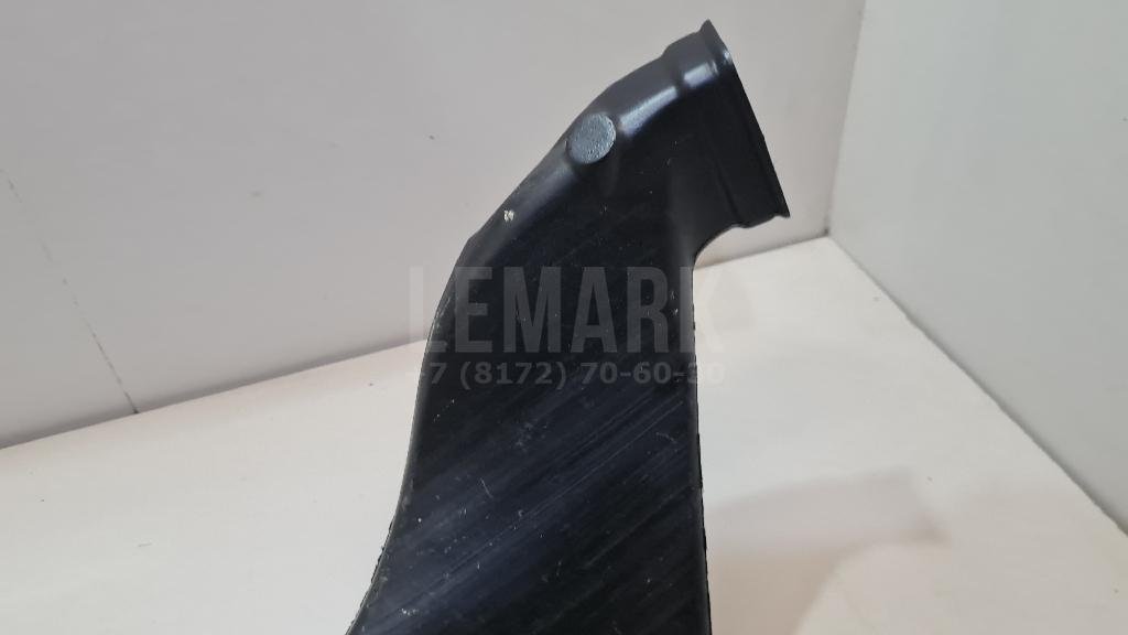 Воздуховод отопителя