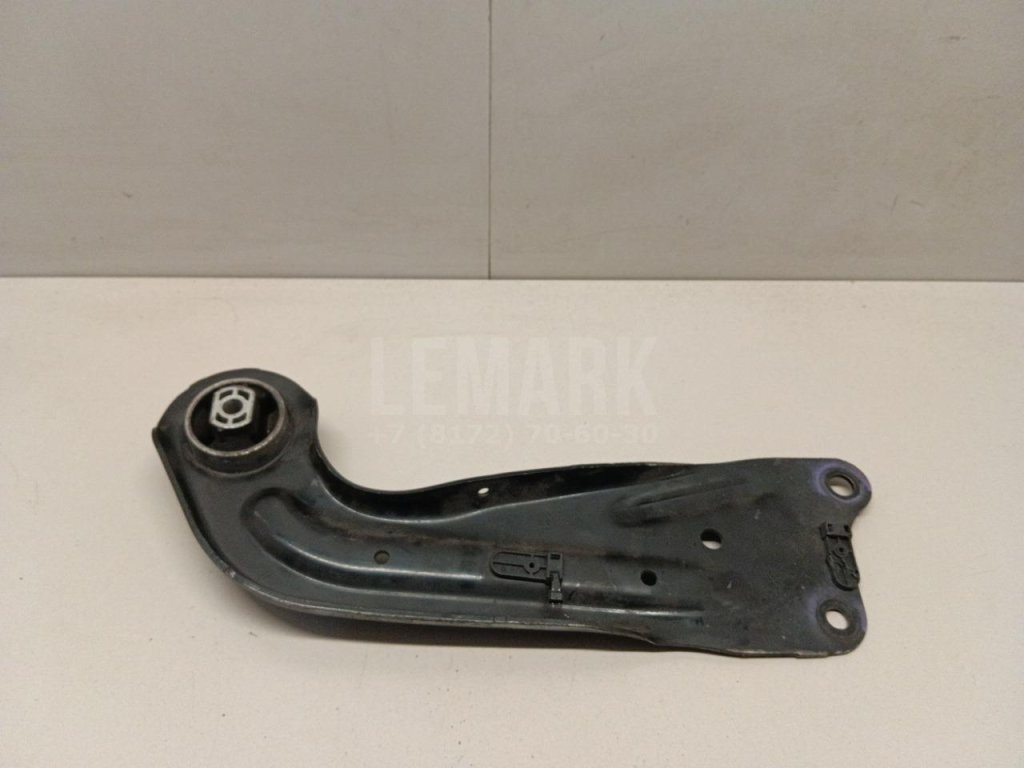 Рычаг задний продольный правый