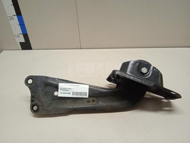 Рычаг задний продольный правый