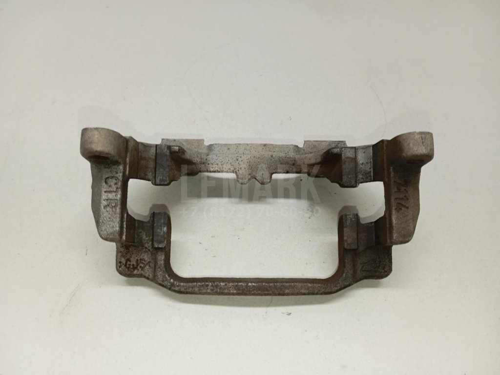 Скоба суппорта заднего