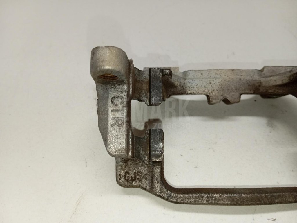 Скоба суппорта заднего