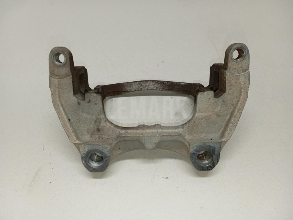 Скоба суппорта заднего