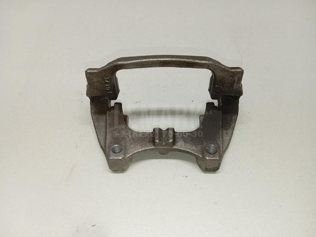 Скоба суппорта заднего