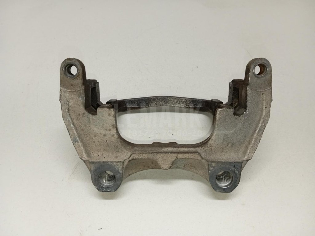 Скоба суппорта заднего