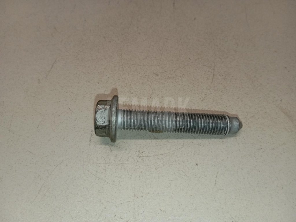 Болт опоры