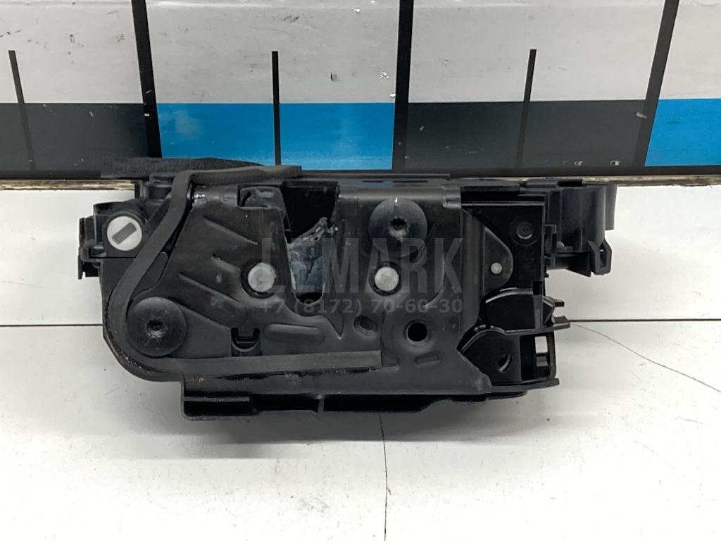 Замок двери задней левой