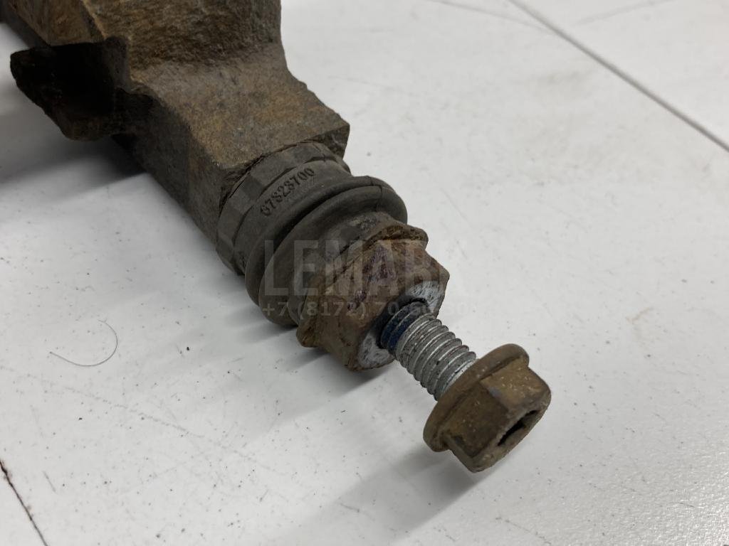 Скоба суппорта переднего левого