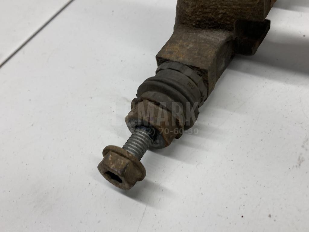 Скоба суппорта переднего левого