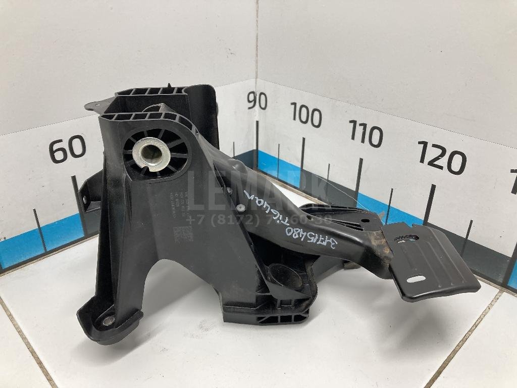 Педаль тормоза