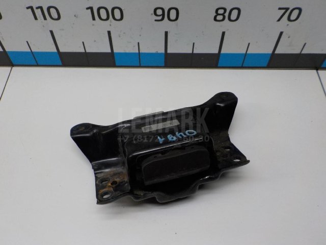 Опора двигателя левая