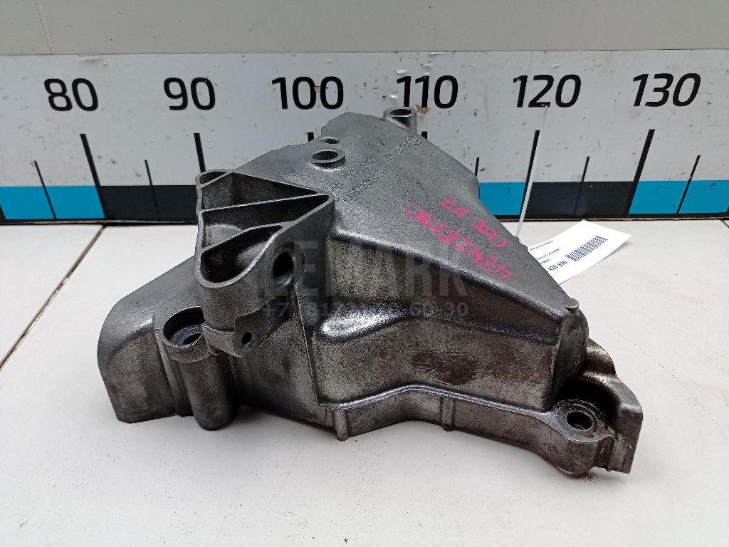 Кронштейн двигателя правый