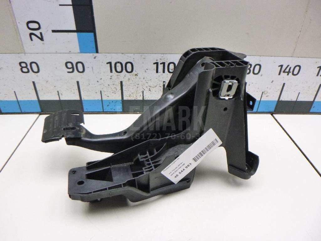 Педаль тормоза