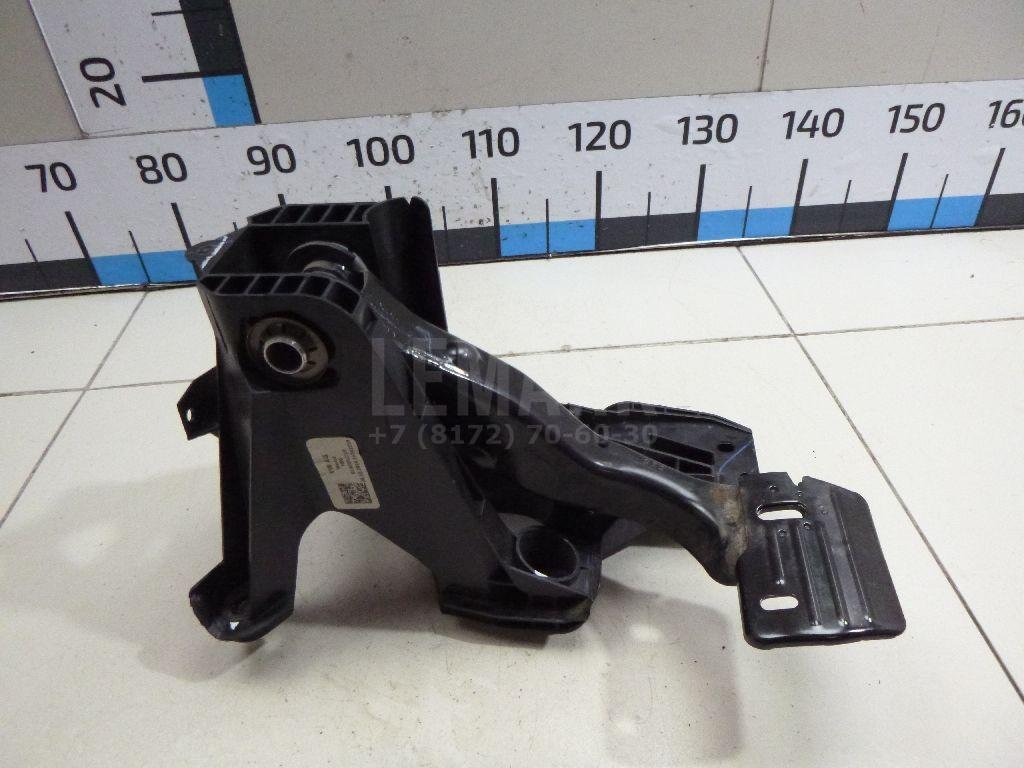 Педаль тормоза