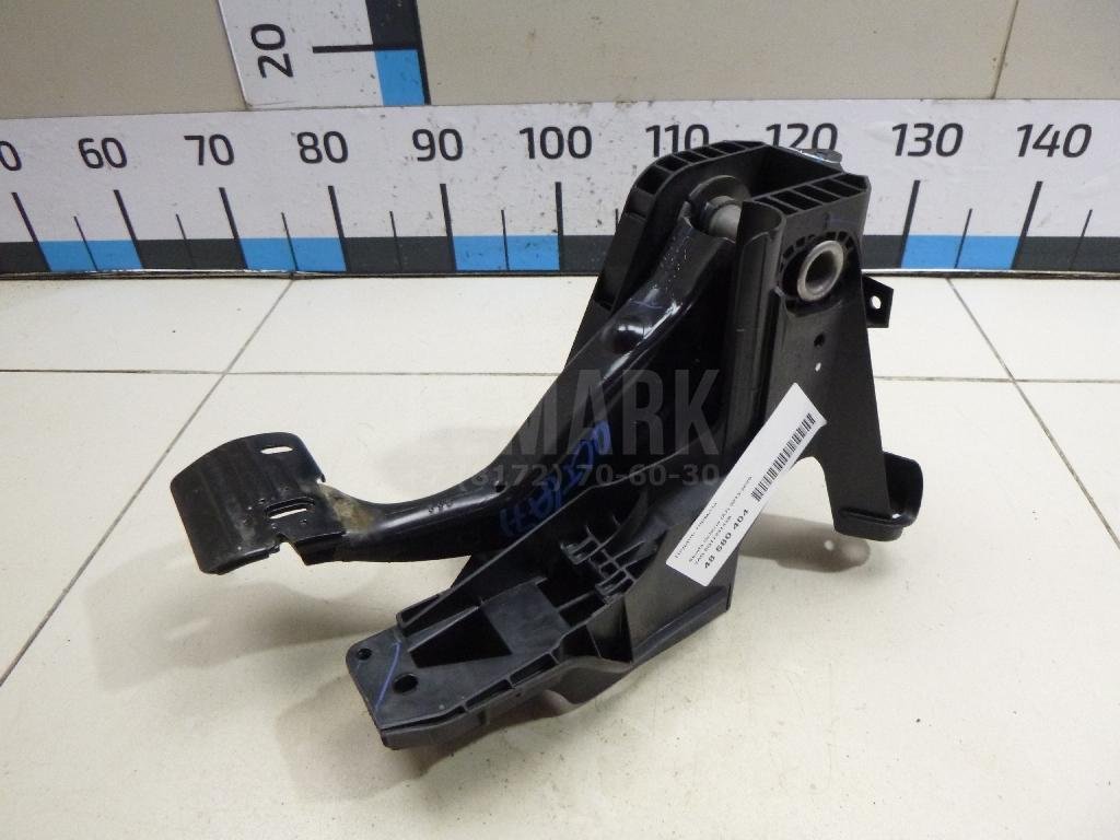 Педаль тормоза