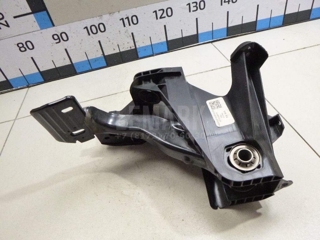 Педаль тормоза