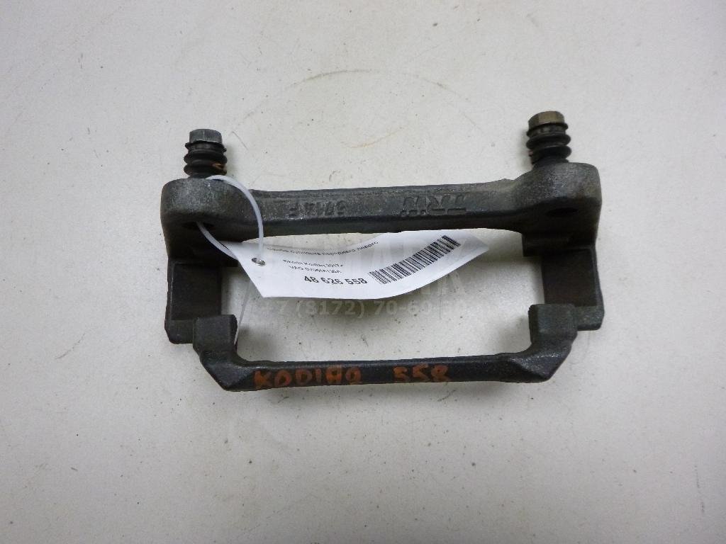 Скоба суппорта переднего левого