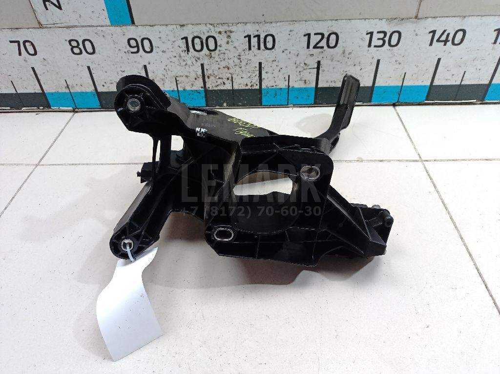 Педаль тормоза