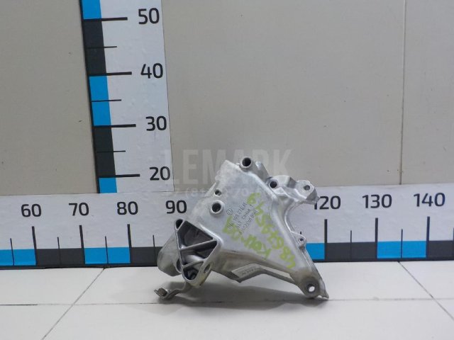 Кронштейн двигателя правый