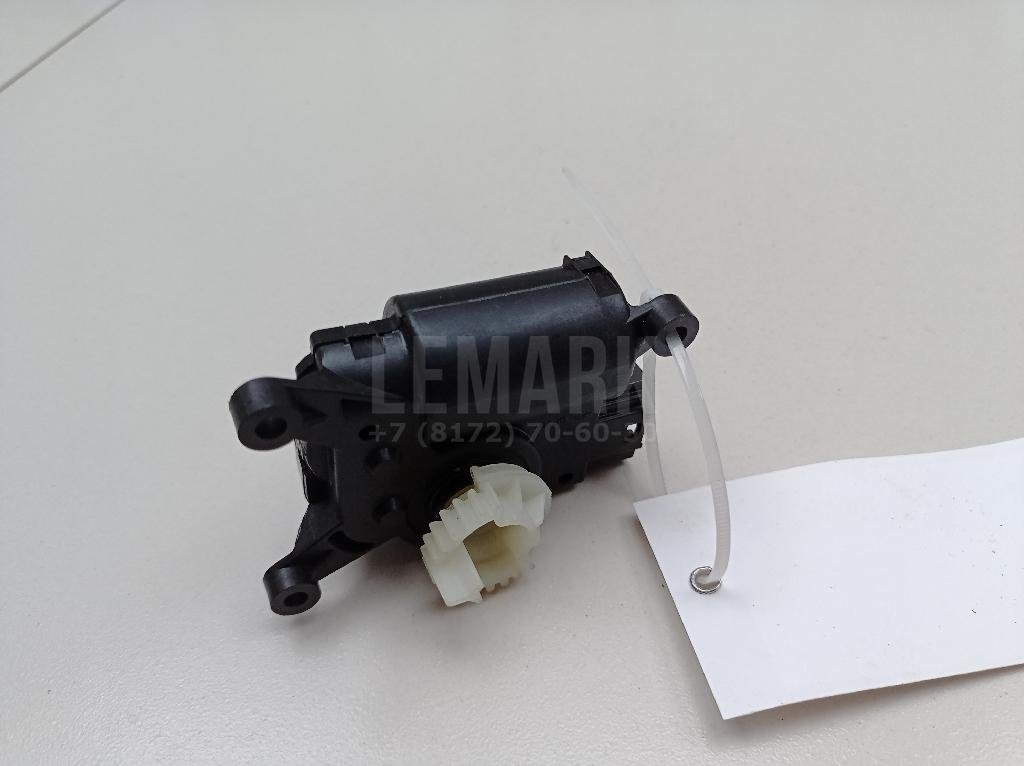 Моторчик заслонки отопителя