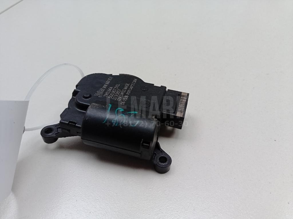 Моторчик заслонки отопителя