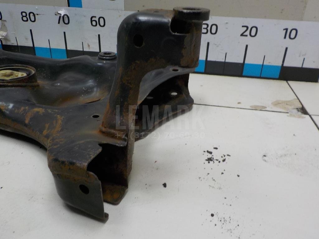 Балка подмоторная