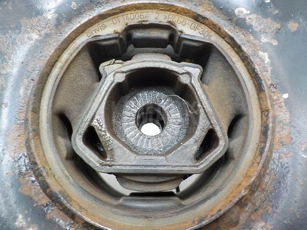 Балка подмоторная