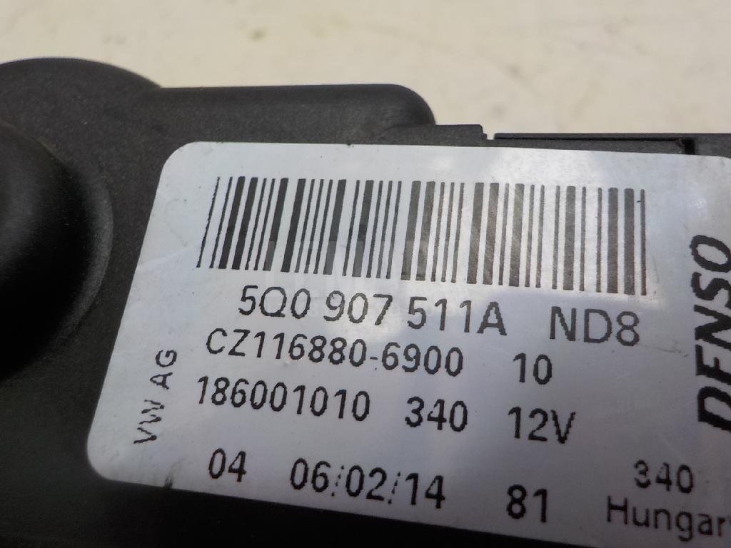 Моторчик заслонки отопителя