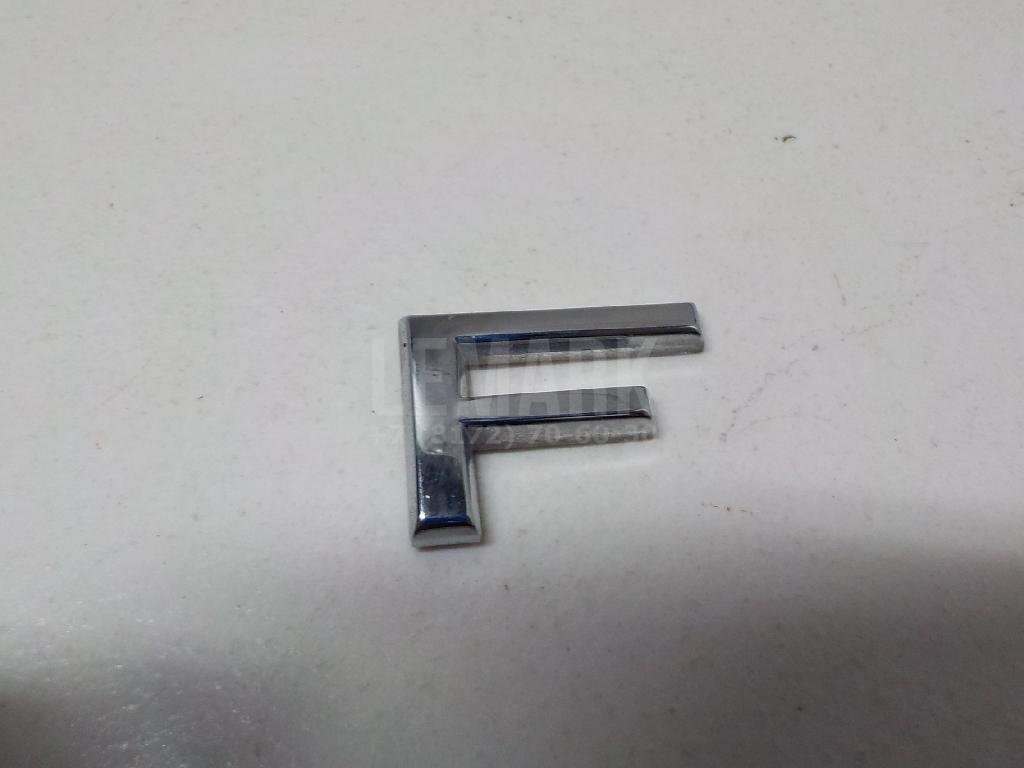 Эмблема на крышку багажника