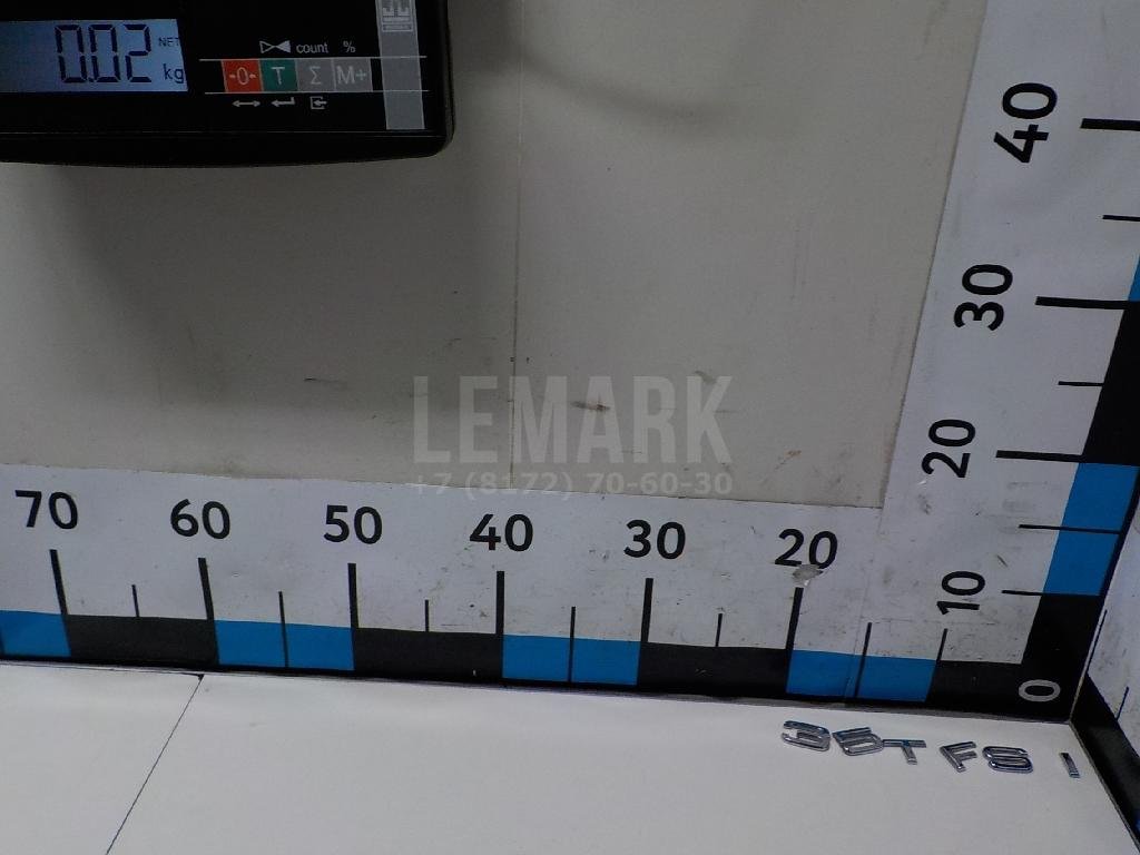 Эмблема на крышку багажника