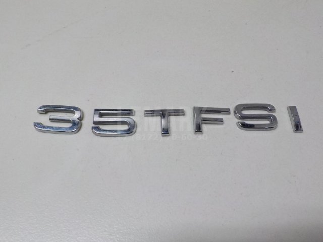 Эмблема на крышку багажника