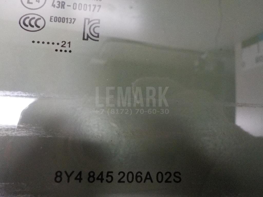 Стекло двери задней правой