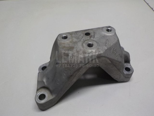 Кронштейн АКПП левый