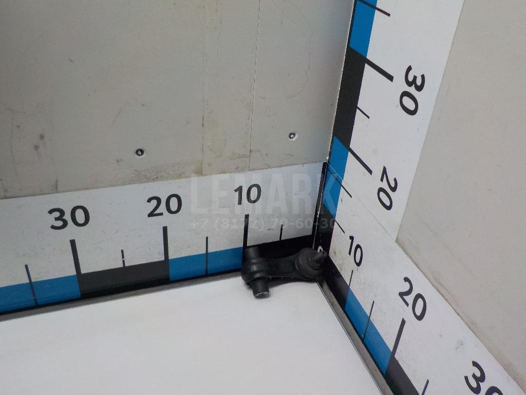 Стойка заднего стабилизатора