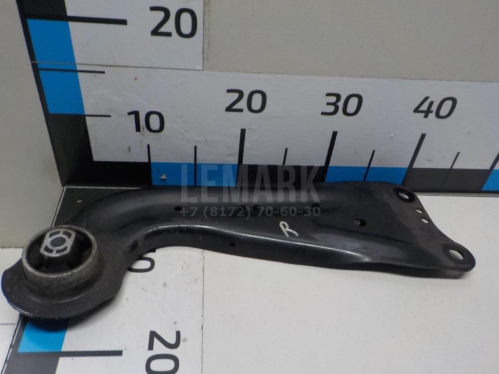 Рычаг задний продольный правый