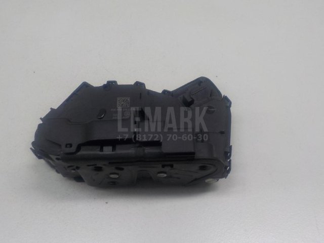 Замок двери задней левой