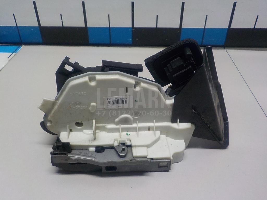 Замок двери задней левой