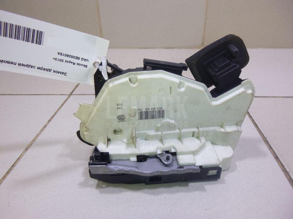 Замок двери задней левой