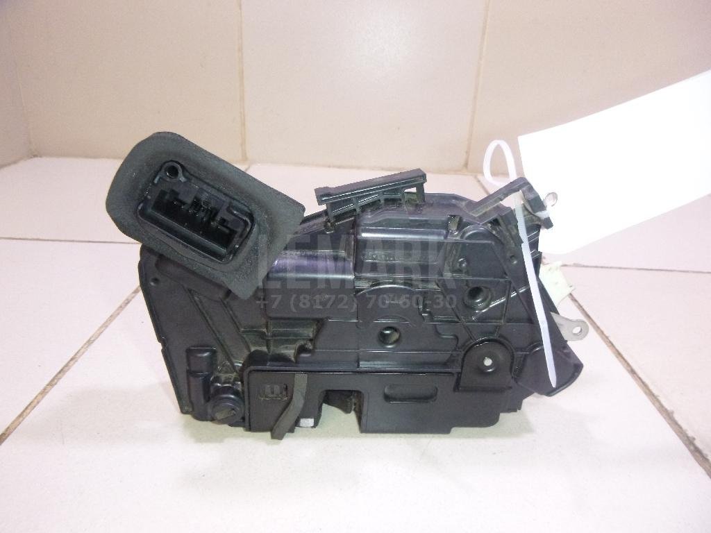 Замок двери задней левой