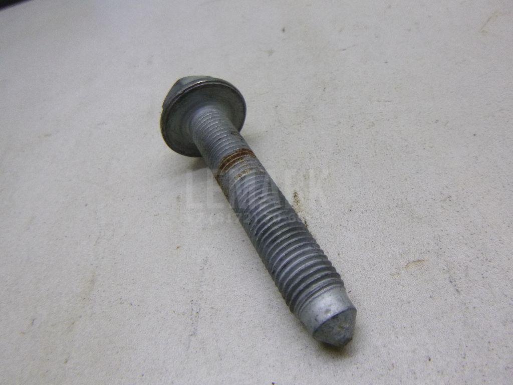 Болт опоры