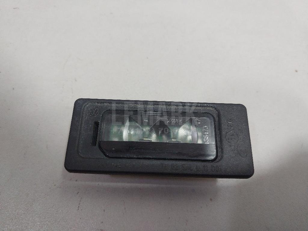 Фонарь подсветки номера