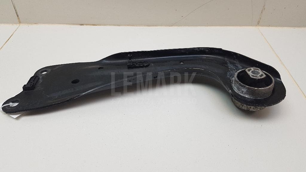 Рычаг задний продольный правый