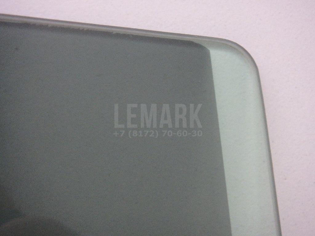 Стекло двери задней правой