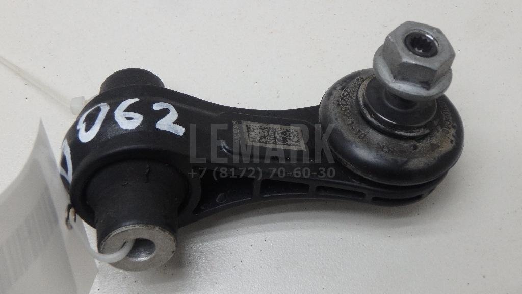 Стойка заднего стабилизатора