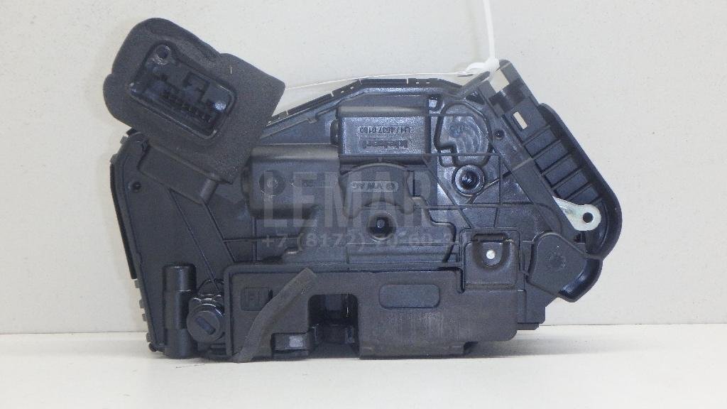 Замок двери задней левой